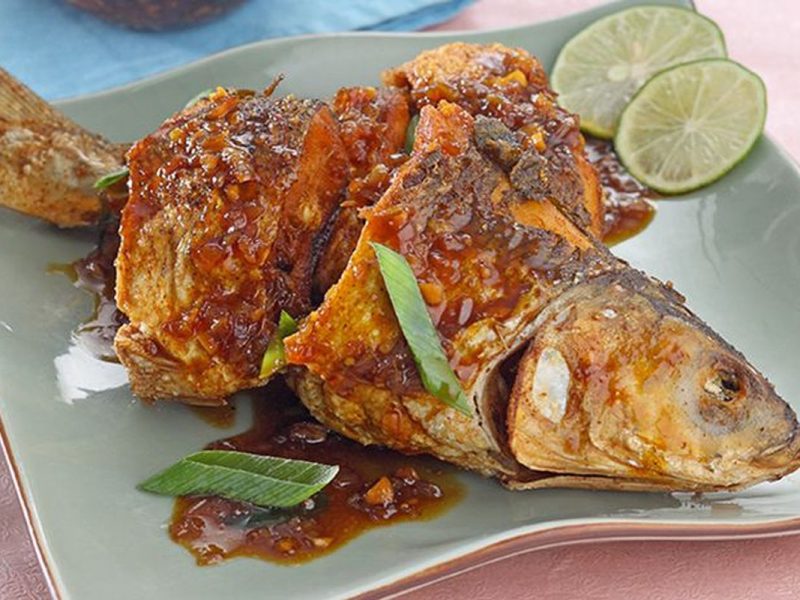 Anti Lengket! Cara Ampuh Menggoreng Bandeng Di Wajan