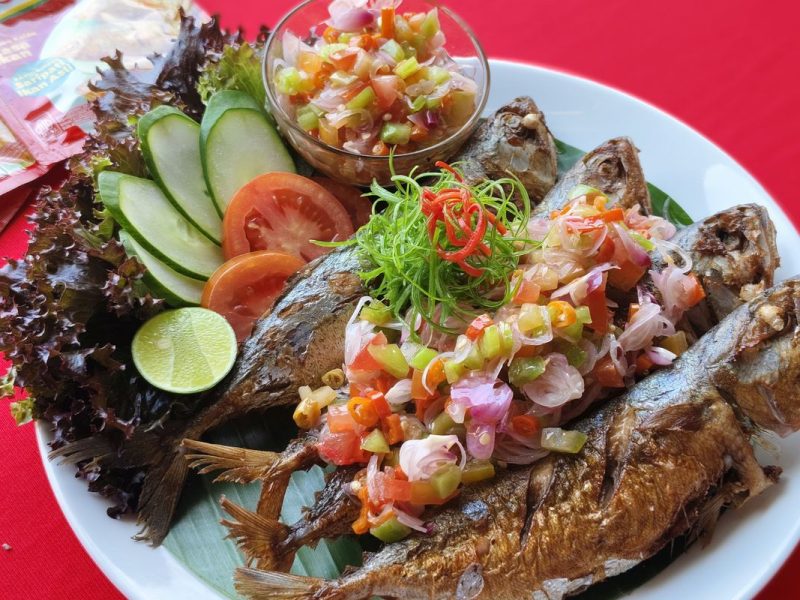 Tinggalkan Cara Lama! 4 Trik Rahasia Ikan Goreng Chef Firhan