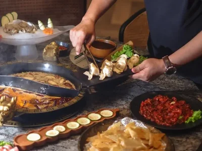 PIK Surga Chinese Food: 4 Tempat Makan Enak 2025