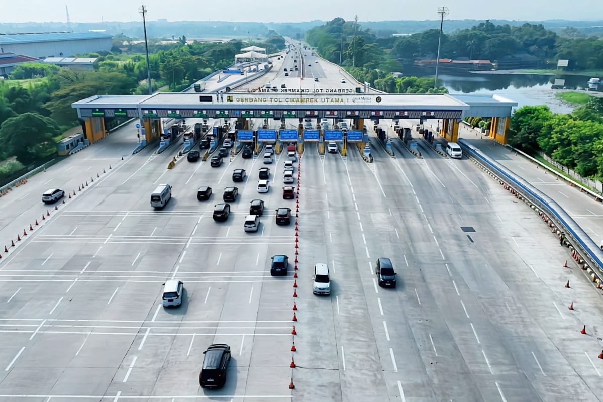 Cuaca Ekstrem Jelang Nataru: Kemenhub Wajib Koordinasi BMKG