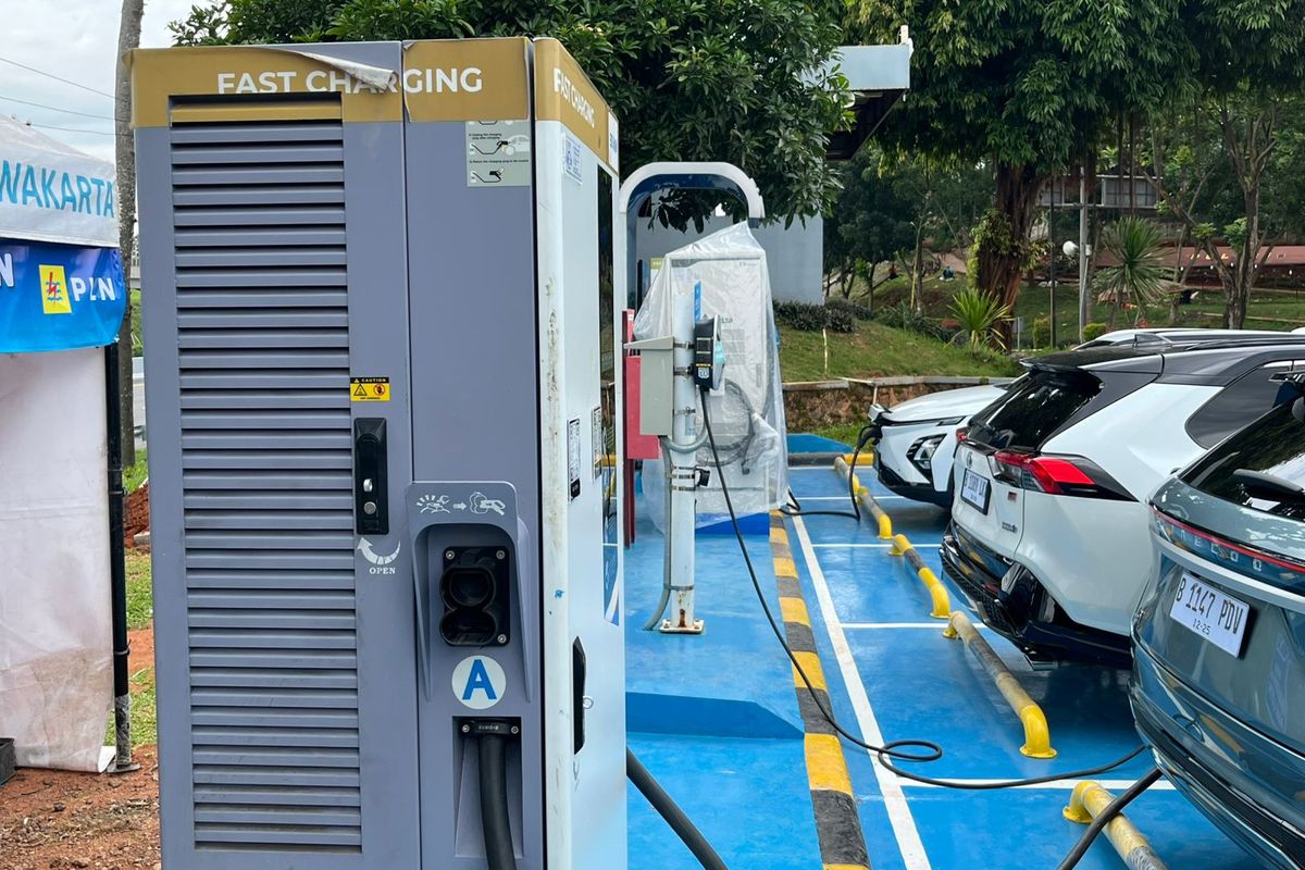 Mitos Baterai EV: DC Fast Charging Jadi Pembunuh Senyap?