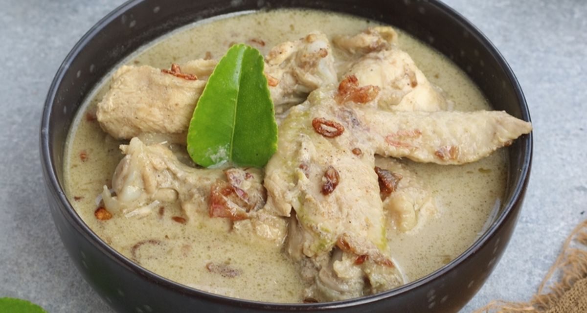 Opor Ayam, Kuliner Khas Indonesia yang Lezat Dan Kaya Tradisi