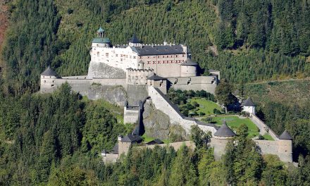 Istana Hohenwerfen Kastil sejarah Sebagai Benteng Pertahanan