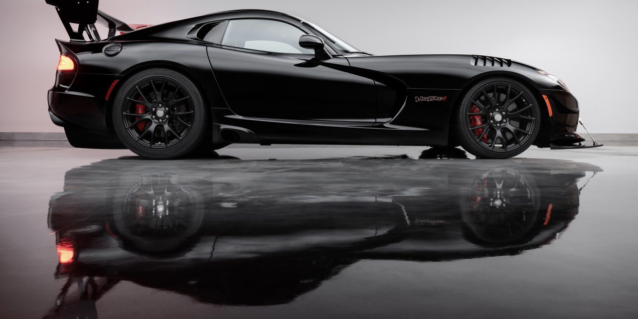 Dodge Viper Mobil Sport Dengan Desain Agresif