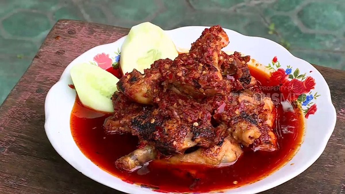 Kelezatan Ayam Rarang