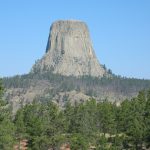 Landmark Ikonik Di AS Devils Tower Terbentuk Dari Magma Beku