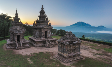 Mengulik Candi Gedong Songo Wisata Bersejarah Penuh Mitos