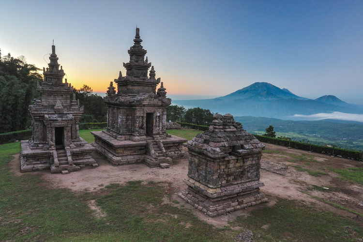 Mengulik Candi Gedong Songo Wisata Bersejarah Penuh Mitos