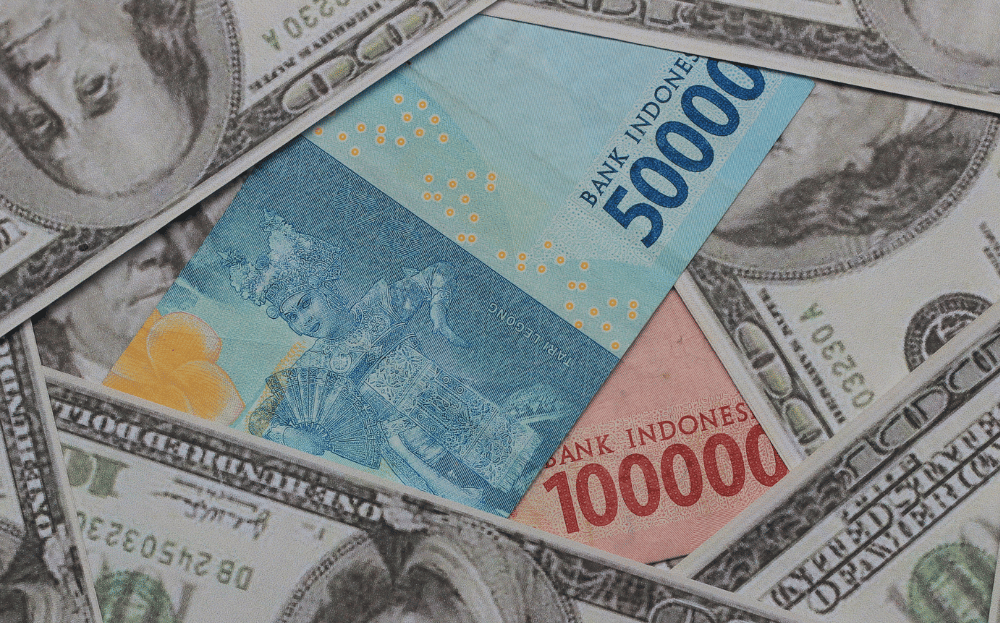 Rupiah Melemah, Gimana Dampaknya bagi Industri Perbankan?