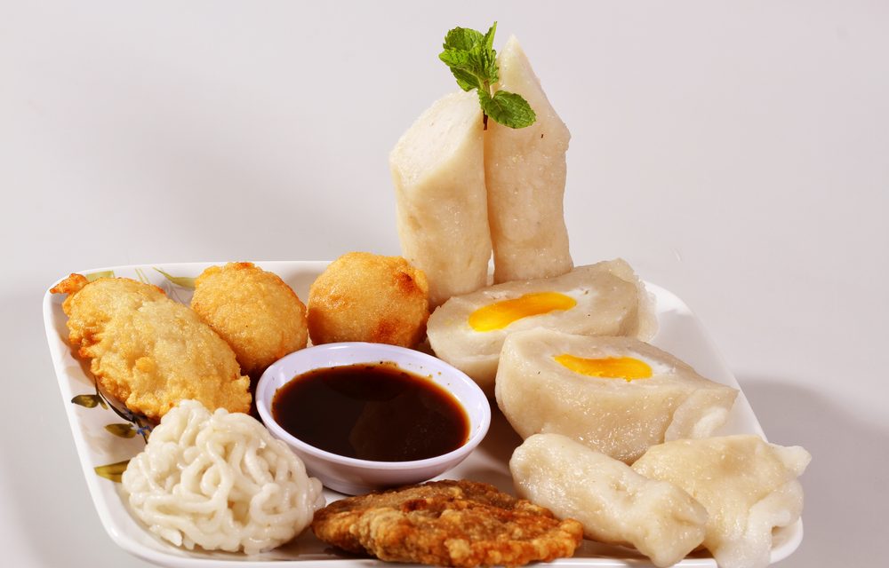 Kuliner Pempek Miliki Kuah Asam Manis Yang Khas Dan Lezat