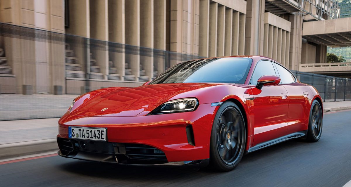 Nikmati Pengalaman Berkendara Dengan Porsche Taycan Series