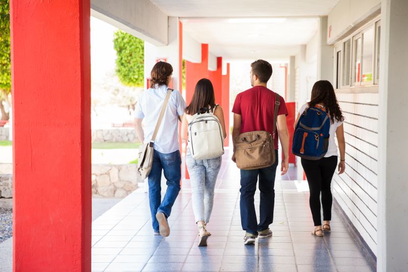 Jebakan Waktu, 4 Kebiasaan Pembuang Waktu Kelas Menengah