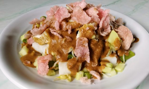 Lontong Pecal Hidangan Tradisional Jawa Yang Masih Populer