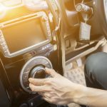 Trik Memperbaiki Audio Mobil Yang Kerap Mati