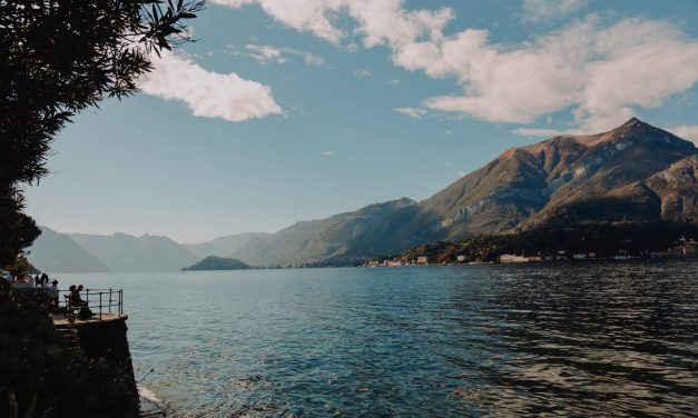 Keindahan Danau Como Yang Berbentuk Seperti Huruf “Y”